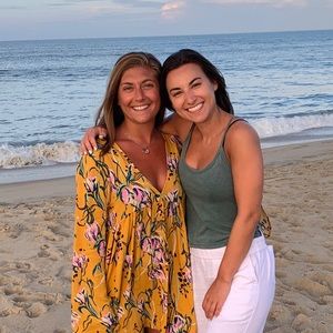 Meet your Posher, Mia